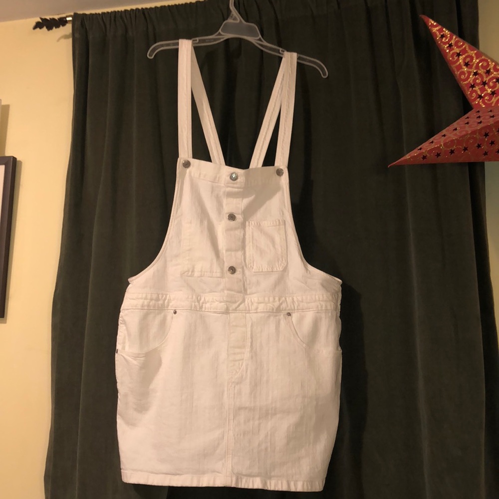 Levi’s white overall dress XL
